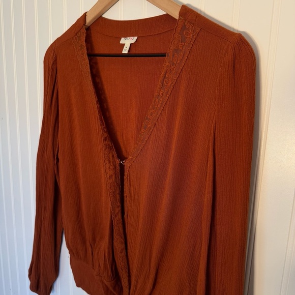 SELF♥️E Women’s Burnt Orange Wrap Blouse Size Medium - Picture 3 of 13